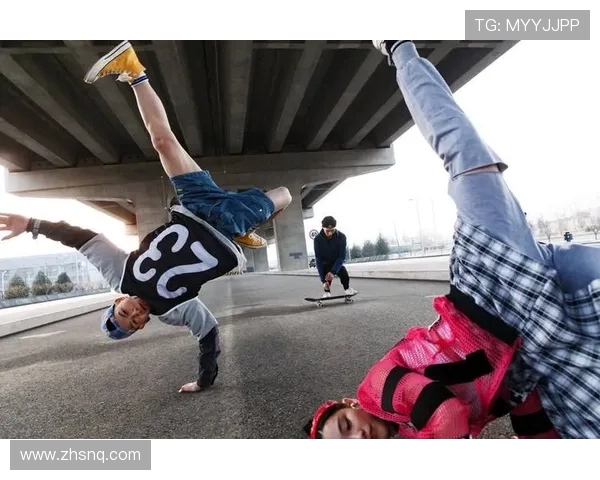 成都滑板队在世界街舞大赛中的个人能力展现与精彩点评