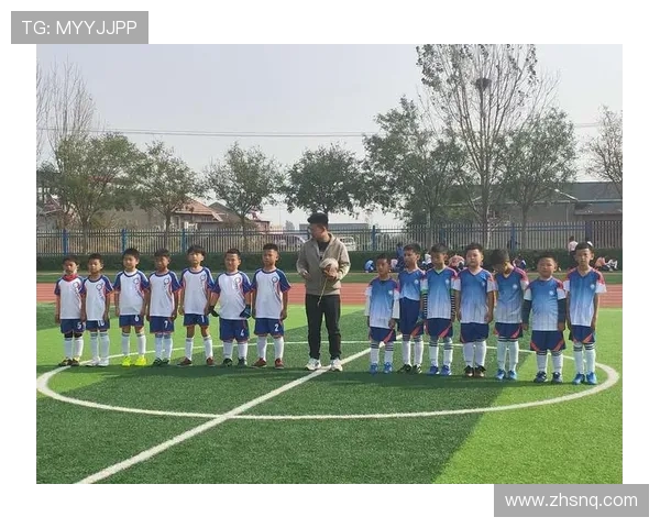 探寻新时代足球运动员成长之路与全方位竞技精神传承探索新篇章程