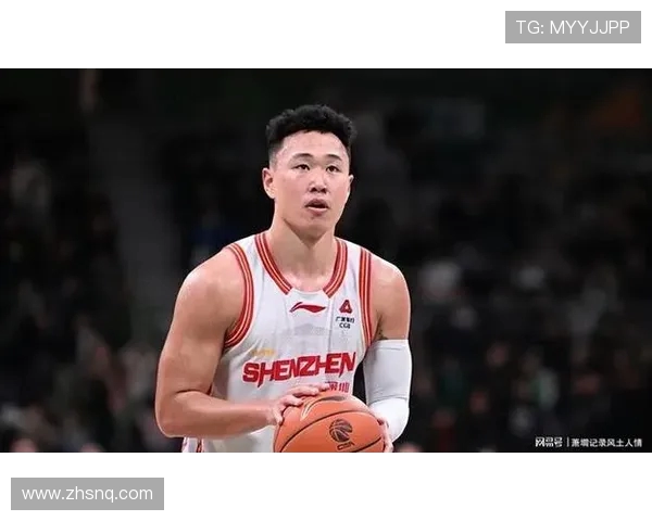 周鹏:从篮球场上的传奇到生活中的榜样,探索他的奋斗与坚持之路 周鹏:从篮球场上的传奇到生活中的榜样,探索他的奋斗与坚持之路